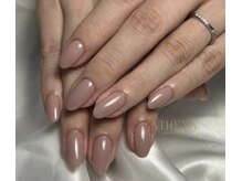 指先が細く長く見える！“美爪”が叶うワンカラーネイル