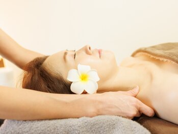 ベイブリーズ(Bay Breeze)の写真/漢方フェイシャルでリフトアップ!くすみ・むくみケアで自律神経を整え、小顔へ導く極上リラク体験♪