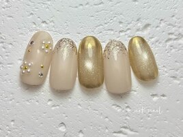 ビジューフラワーネイル