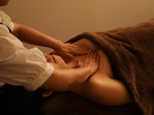 ツナグ 癒しの空間/デコルテ