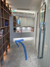 リラクゼーションエイチプラス(Relaxation H Plus)/2F入口☆左手にお進みください