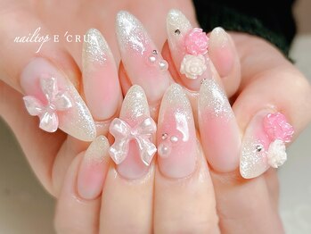 ネイルトップエクル(nail top E CRU)/