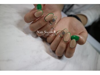 ネイルサロン R/スタイリングコース