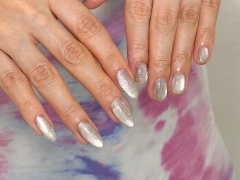 ワンアンドオンリー(One&Only)/うるまぐ×フラッシュネイル