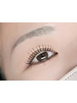 ナチュラル上品な目元にしたい