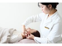 インヤン(yinyang)の雰囲気（歴11年・症例1万超の女性鍼灸師が施術【美容鍼/小顔/整体/平野】）