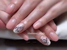 マドンナ ネイル(Madonna Nails)/