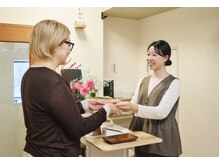 クボ鍼灸院の雰囲気（受付）