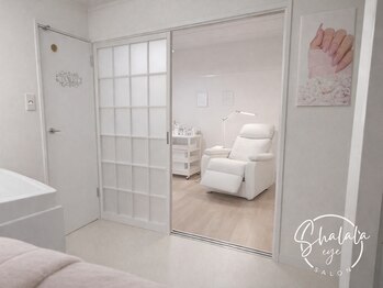 シャララアイ 久留米駅前(Shalala Eye)の写真/【西鉄久留米駅より徒歩1分】 駅を出てすぐの好立地!お仕事帰りや、お買い物ついでにサッと寄れるのが魅力