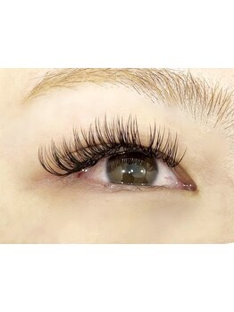 ボリュームのある目元にしたい