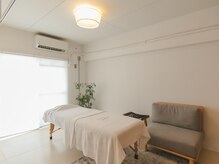 MOCHI鍼灸院の雰囲気(人目を気にしない完全個室空間)