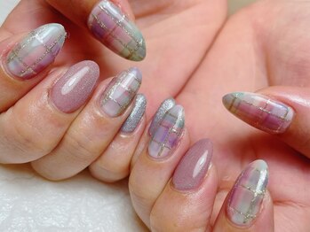 モコ(MOCO)/チェック柄ネイル