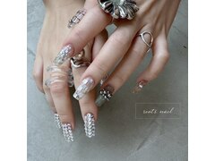 roots nail