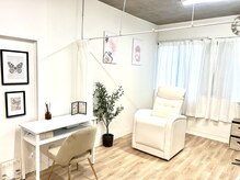 アローナ(Arona)の雰囲気（ネイルも併設。ネイルとまつげ同時施術も可能です☆ LED取扱）