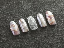 控えめなでデザインな方に…♪