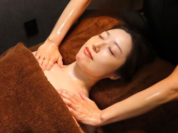 ヘッドスパサロン リスブラン 銀座新富町店/オイルトリートメント