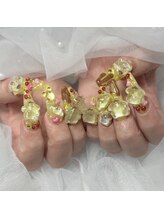 今流行り？ボンドロネイル