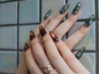 タオドットネイル(TAO...nail)の写真/★ひと癖あるデザイン多数★量産型じゃない個性を求める方に♪【アシメデザイン¥6800/フリーアート¥9900】