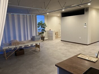 アントラージュココロ(Entourage 心)/メインルーム/受付からの目線