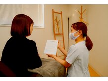 ドライヘッドスパ専門店 癒し～ぷ大分店【ヘッドスパ&肩こり&マッサージ&眼精疲労】の雰囲気（お客様の状態をカウンセリングしてから施術させていただきます！）