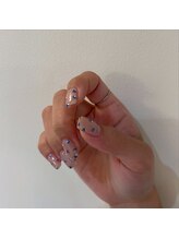 ウノ(uno)/ラメお花ネイル