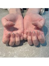 リッシュ(RICHE)/馴染みピンク×ラメフレンチ