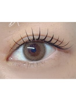 ナチュラル上品な目元にしたい