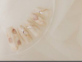 ポイントフラワーネイル