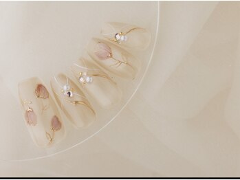 エムスラッシュ ソル センター南(M.SLASH SOL)/ポイントフラワーネイル