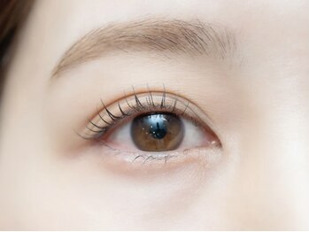 スランジェ横浜(Slange)の写真/自まつ毛に優しいナチュラルカールの【まつげパーマ】＊根元から立ち上げる【ラッシュリフト】もおすすめ◎