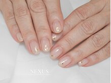 ネクサス(NEXUS)/肌馴染みベージュのラメデザイン