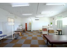 ビードット(B.)の雰囲気(サロンの内観)