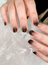 エクラ(eclat)/エアジェルで黒グラデーション