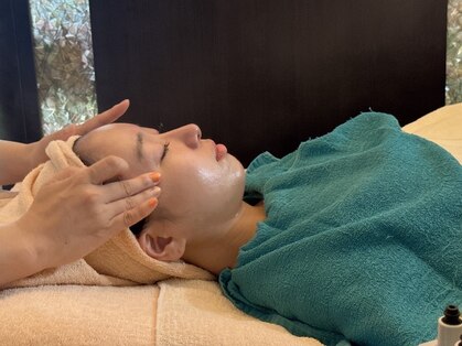 刀根化粧品店の写真