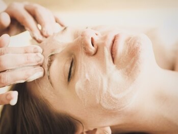 ラプレ(lapule)の写真/特許取得の松ヤニワックスで艶を手に入れる!毛穴の汚れ、産毛を取り除き松ヤニ効果で艶がでます!