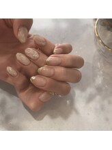 アンバー(Amber)/左右非対称ネイル☆