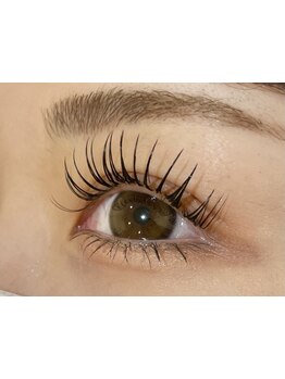 ボリュームのある目元にしたい