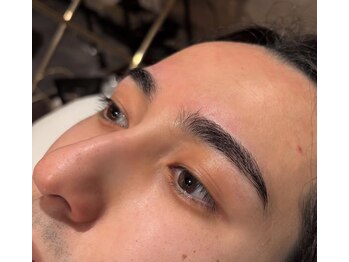 ウェヌス アイ ビューティ(VENUS eye beauty)/アイブロウスタイリング