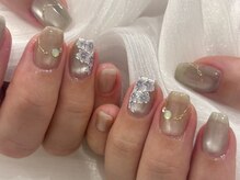 リリー(Lily)の雰囲気(マグネットが豊富/手描きのフラワーアートが得意です。)