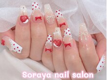 ソラヤ(Soraya)の雰囲気(【長さだし持ち込みデザインパーツつけ放題】手描きアートが得意)