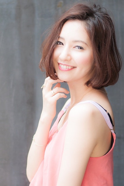 16 冬のカラーリングは 個性的で可愛い柔らかアッシュ で決まり ホットペッパービューティーマガジン