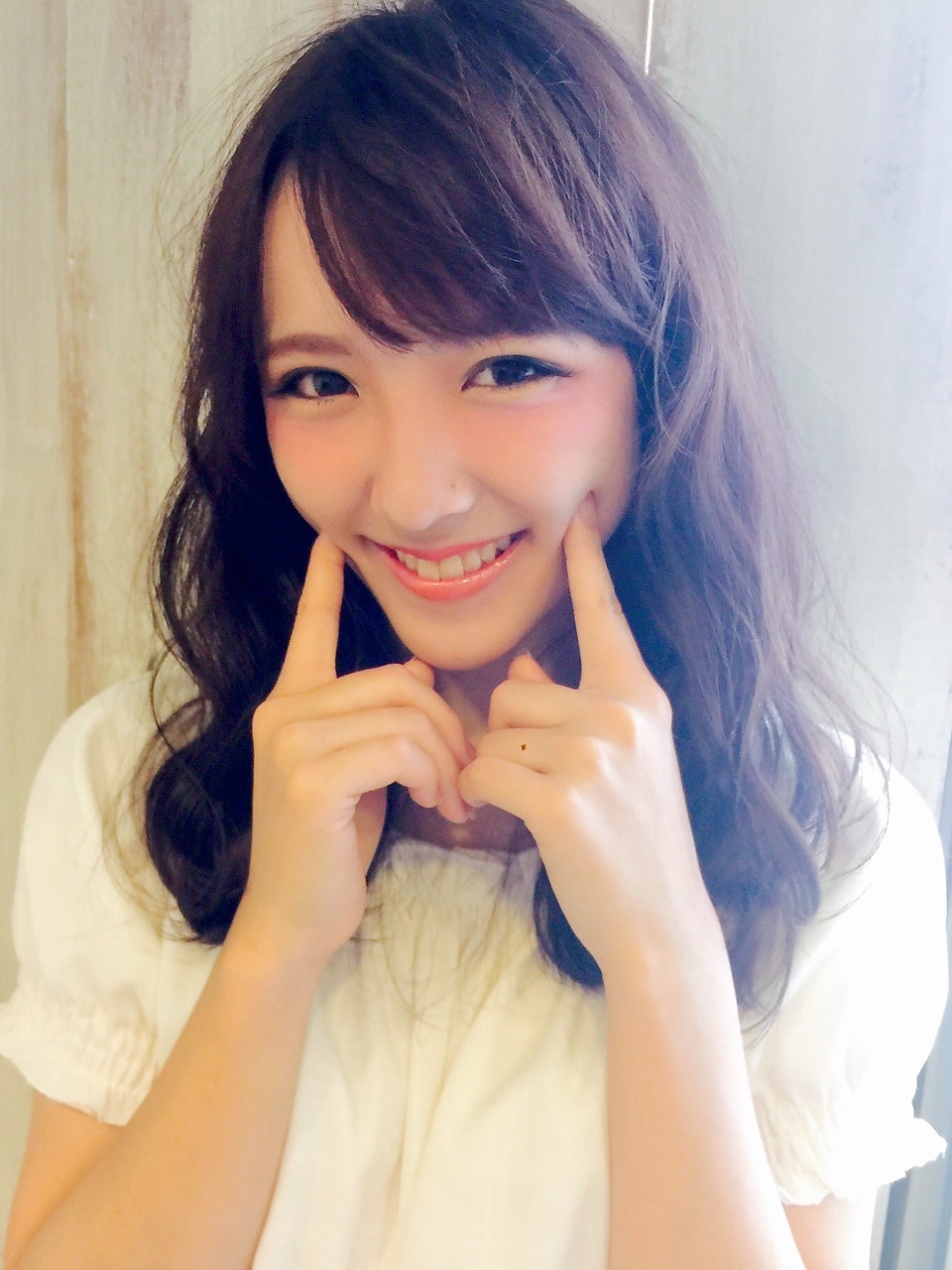 黒髪を自分流に取り入れて、イメチェン計画してみませんか?のサムネイル画像