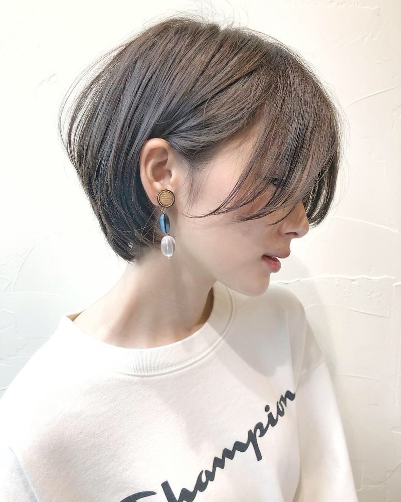 21年 丸顔さんに似合うショート総まとめ 可愛く見せる3つの秘訣とおすすめスタイル ホットペッパービューティーマガジン 21年 丸顔さんに似合うショート総まとめ 可愛く見せる3つの秘訣とおすすめスタイル ホットペッパービューティーマガジン