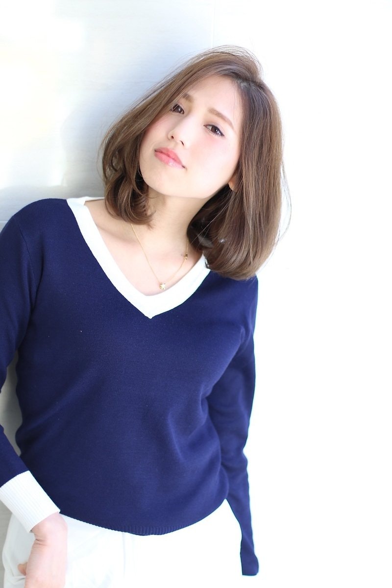 かきあげバングってセクシー♡女優やモデルみたいにさらっとかきあげ、「いい女」っぷりを上げてみようのサムネイル画像