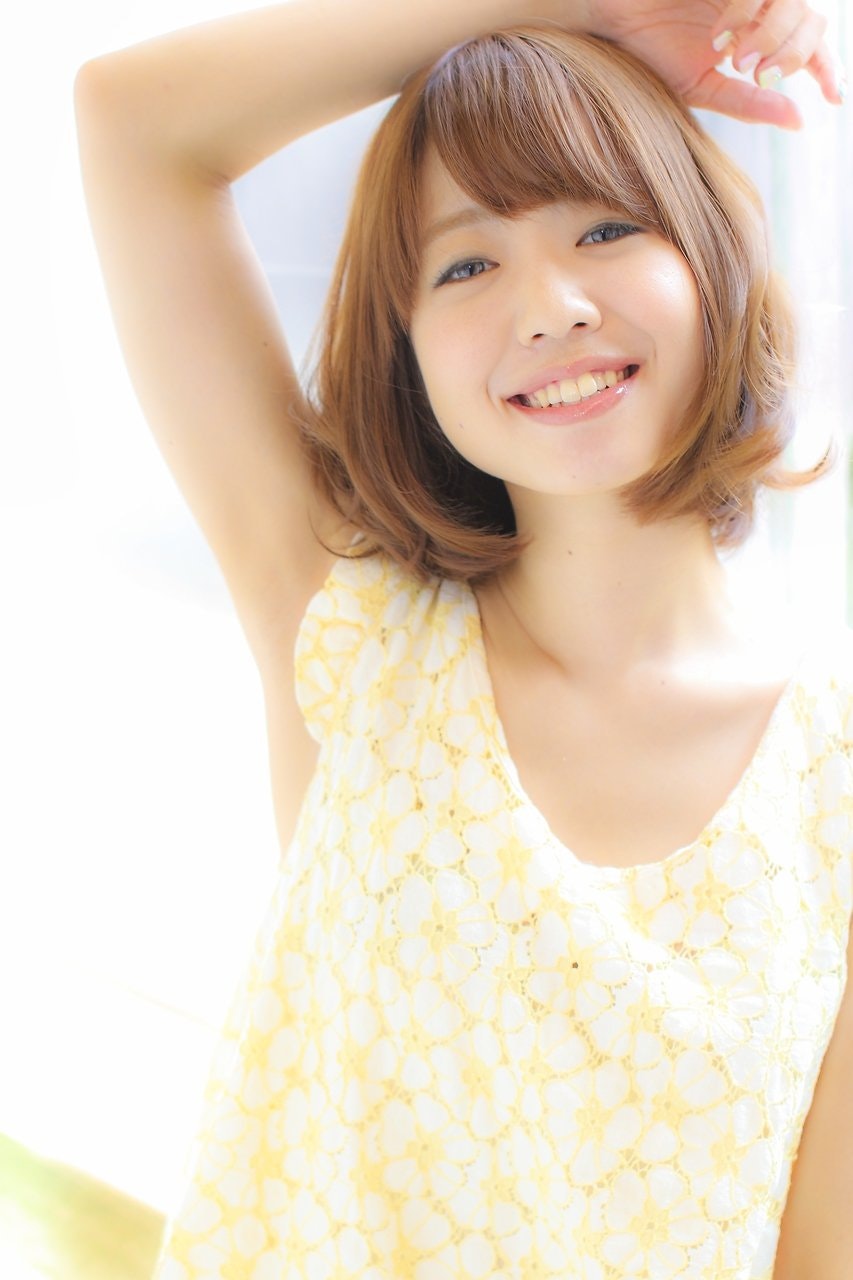 丸顔さんに似合うパーマを大特集♡カットとパーマでひし形フォルムを作って大人可愛いスタイルにのサムネイル画像