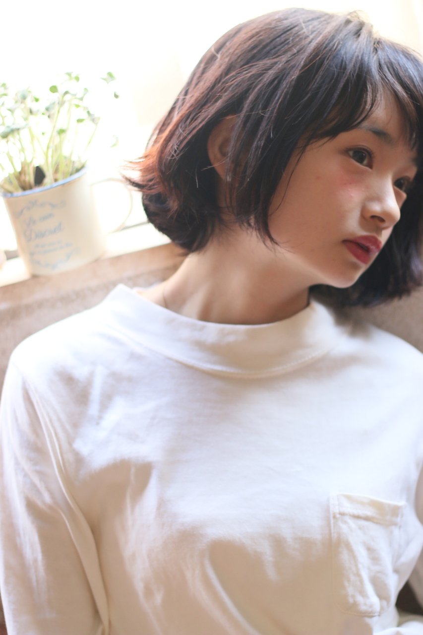 黒髪 おかっぱ ちょっと古典的 ピュアなイメージでオフィスでもデートでもモテ愛されに ホットペッパービューティーマガジン