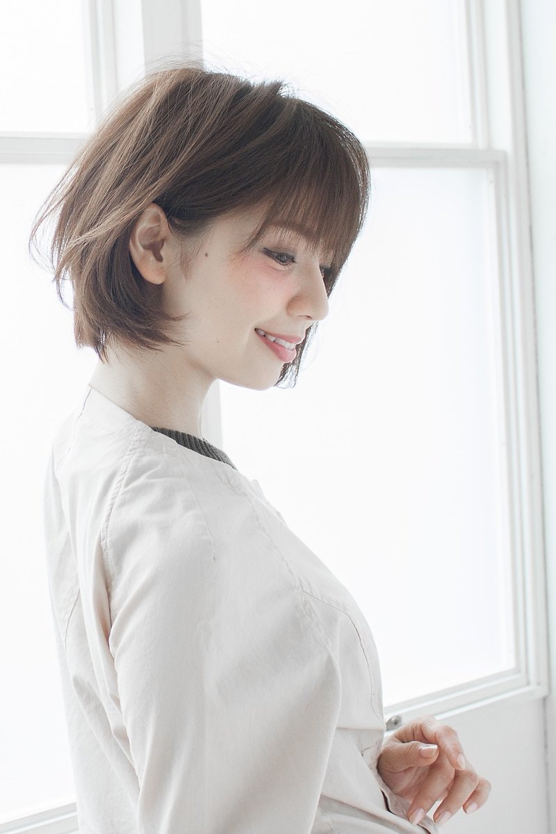 女性は要注意!様々な不調を招く猫背を改善するには?!のサムネイル画像