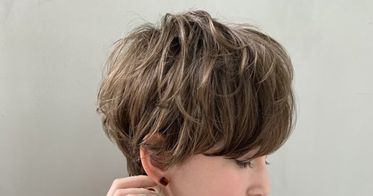 19年夏の女っぽヘア パーマをかけてゆるふわにショートヘアに ホットペッパービューティーマガジン 19年夏の女っぽヘア パーマをかけてゆるふわにショートヘアに ホットペッパービューティーマガジン