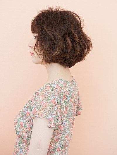 グラデーションで立体感!ドキッとさせるような小顔ボブ♡のサムネイル画像