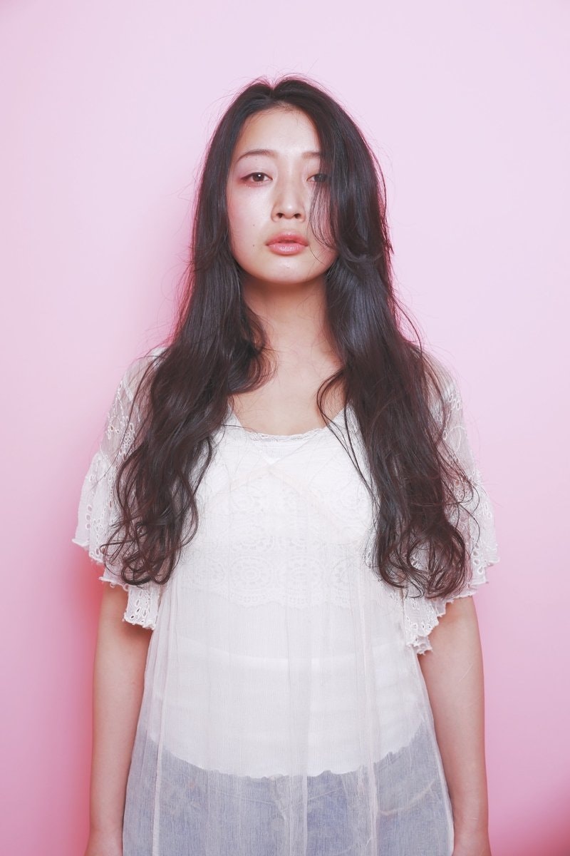 【2018・春】黒髪ロングが大本命！アジアンビューティーの美人オーラを振りまいて♡のサムネイル画像